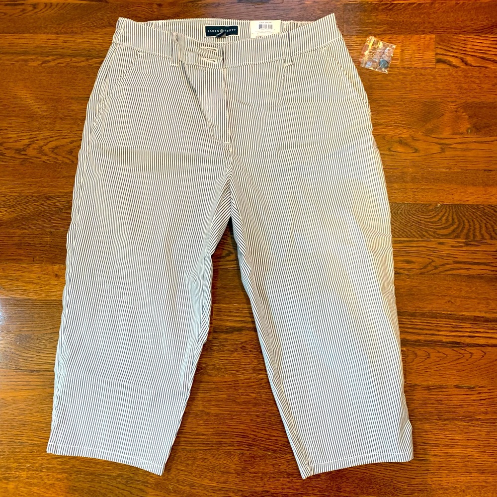 Ladies crop pants